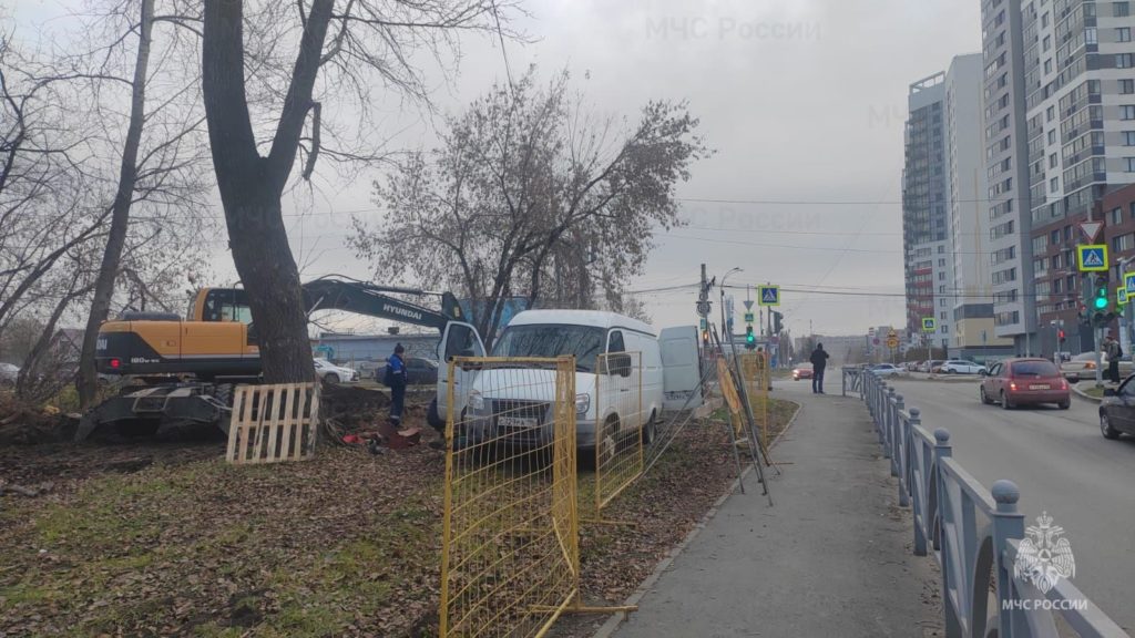 В Екатеринбурге коммунальная авария оставила без тепла 124 дома и 12 соцобъектов