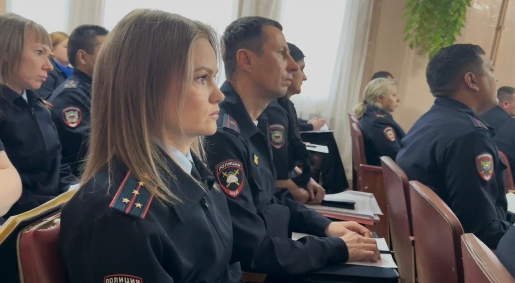 Генерал Мешков проверил боеготовность ОВД Первоуральска -
