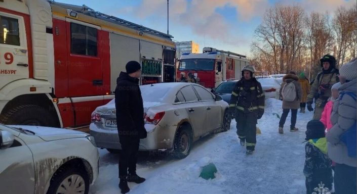 Человек пострадал при пожаре в многоэтажке Екатеринбурга