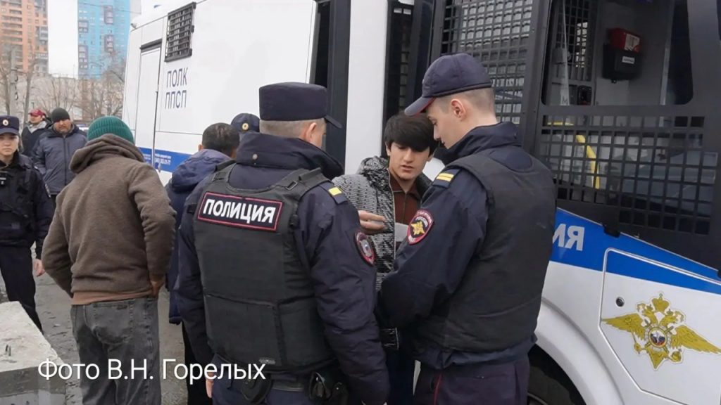 Столица Урала не место для нелегалов. МВД провело рейд в сфере миграции -