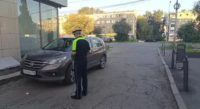 В Екатеринбурге пенсионер на Honda сбил 15-летнюю девушку на самокате