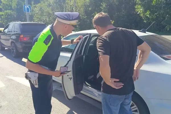 В Екатеринбурге за два дня рейда поймали 34 нелегальных таксиста