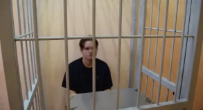 В Екатеринбурге задержан курьер мошенников, забравший у жертвы 1,5 млн рублей