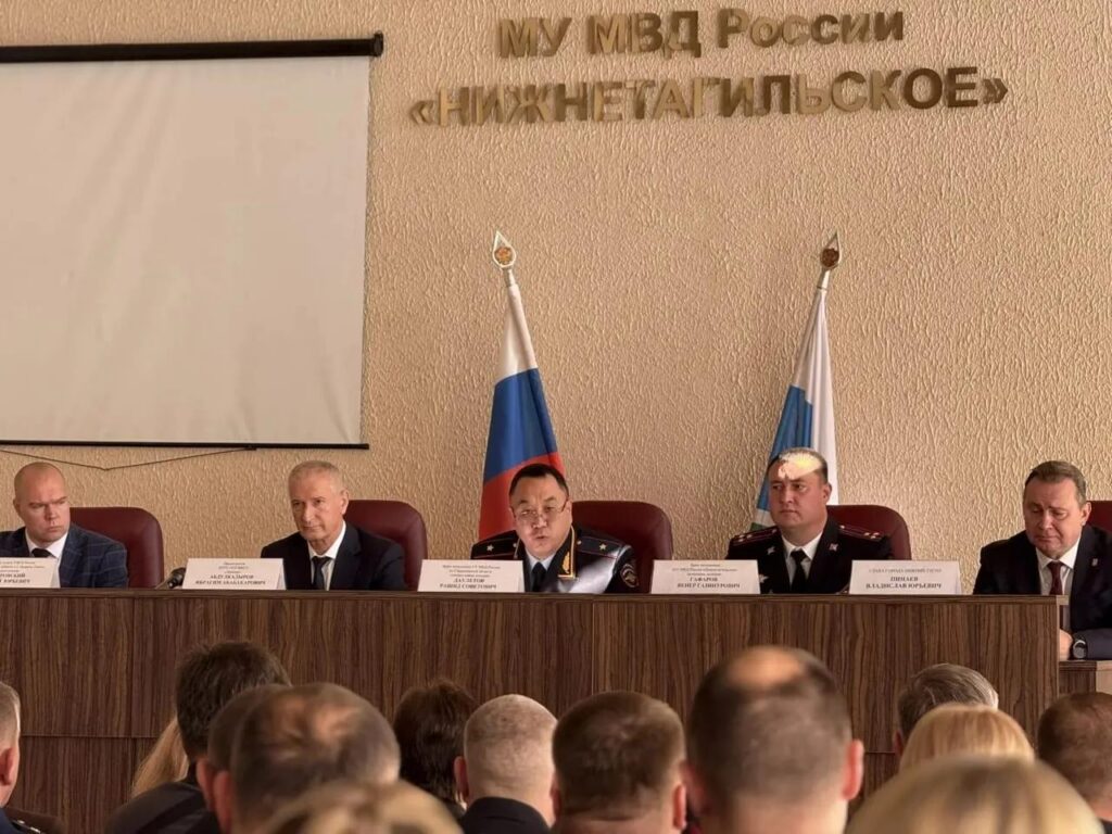 Валерий Горелых: личному составу полиции Нижнего Тагила представили нового руководителя -